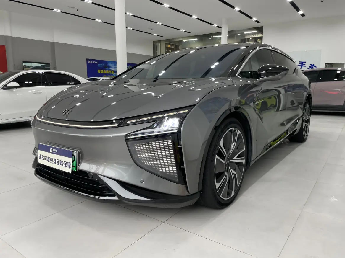 HiPhi X  из Китая