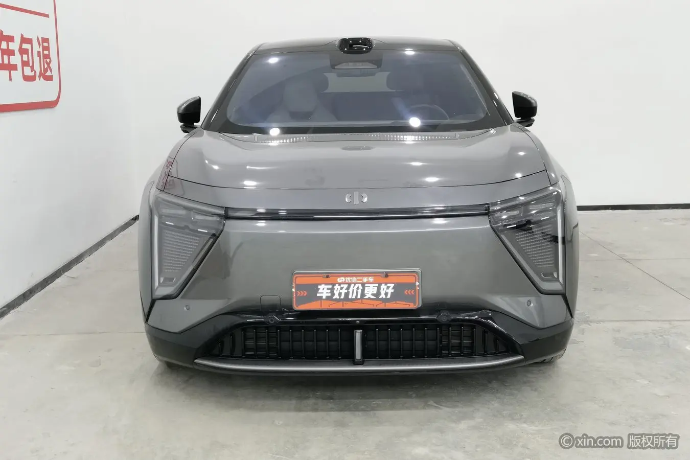 HiPhi Y  из Китая