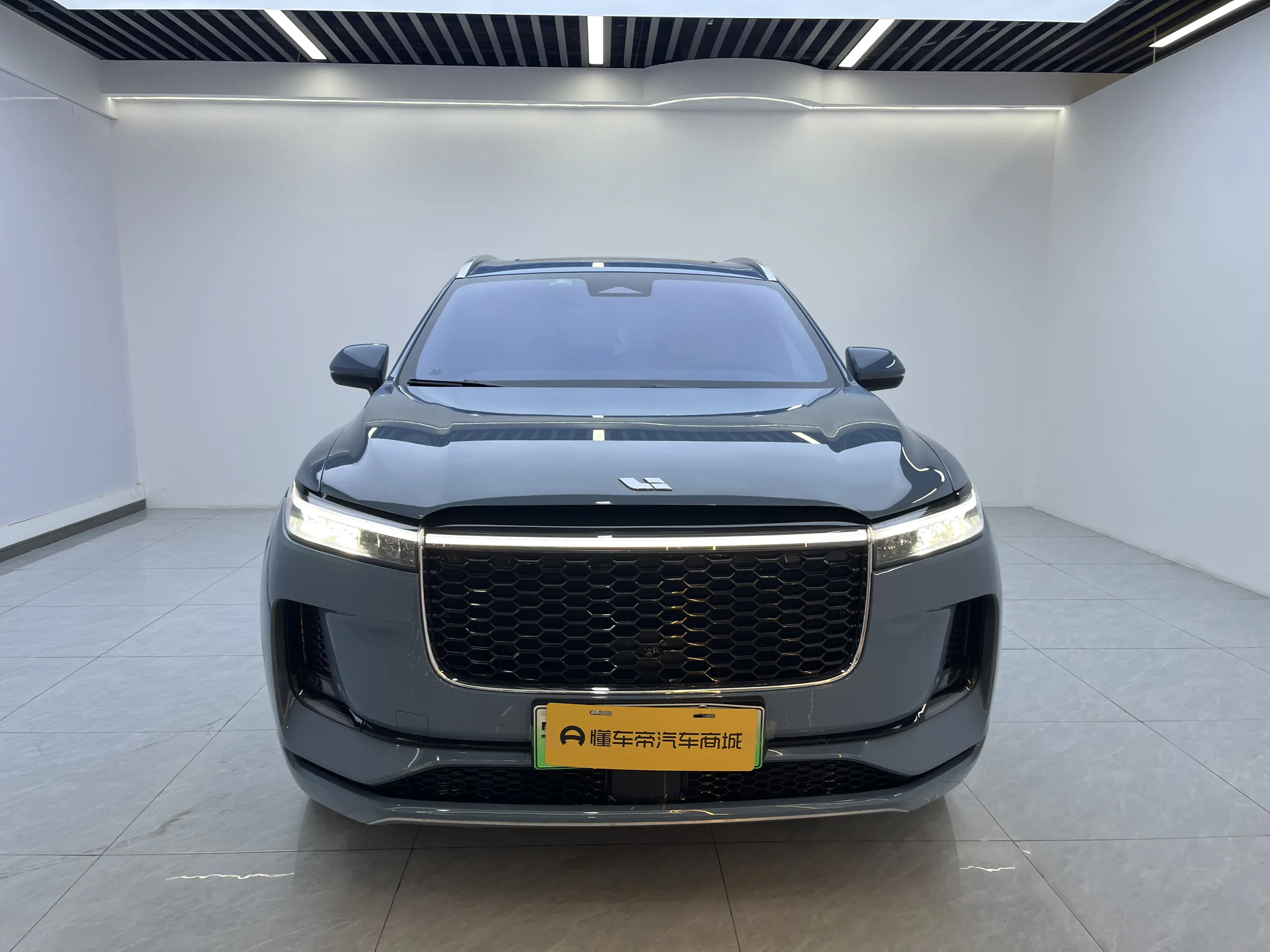 Li ONE (Ideal ONE)  из Китая