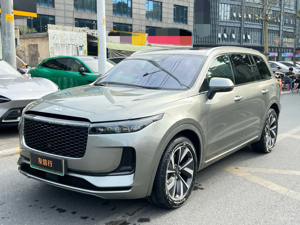 Li ONE (Ideal ONE)  из Китая