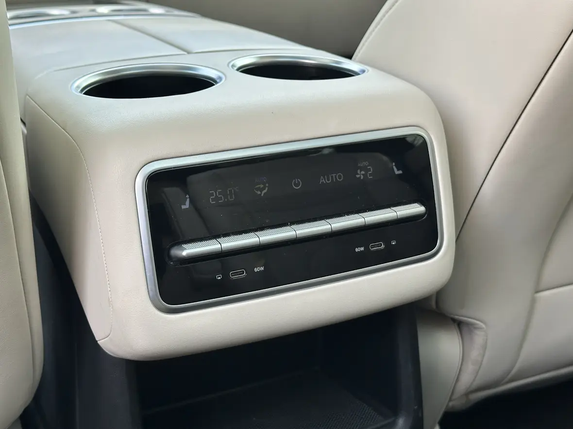 Li L8 (Ideal L8)  из Китая