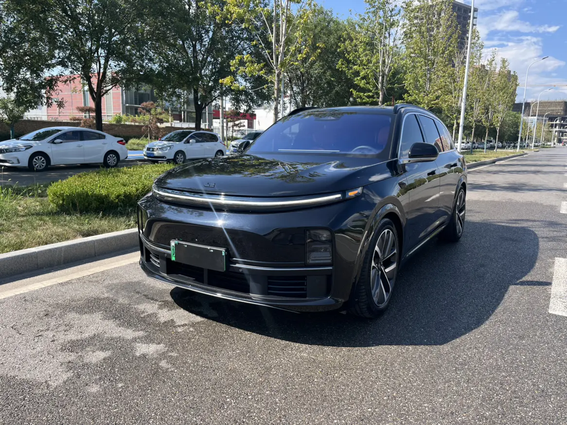 Li L7 (Ideal L7)  из Китая