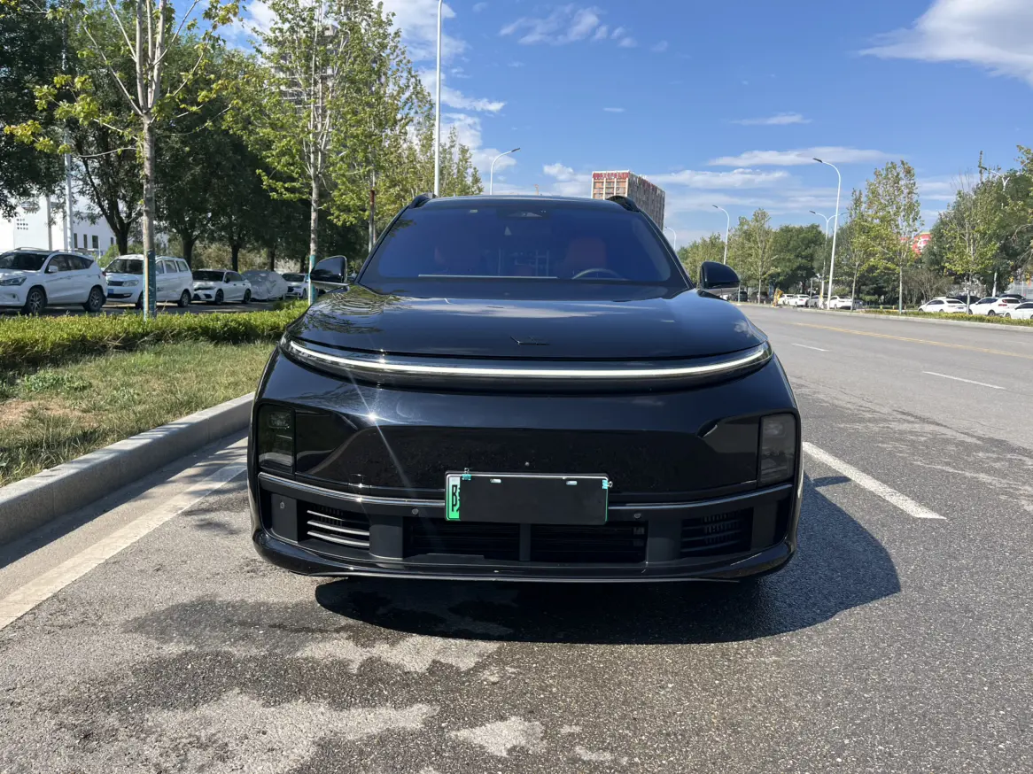 Li L7 (Ideal L7)  из Китая