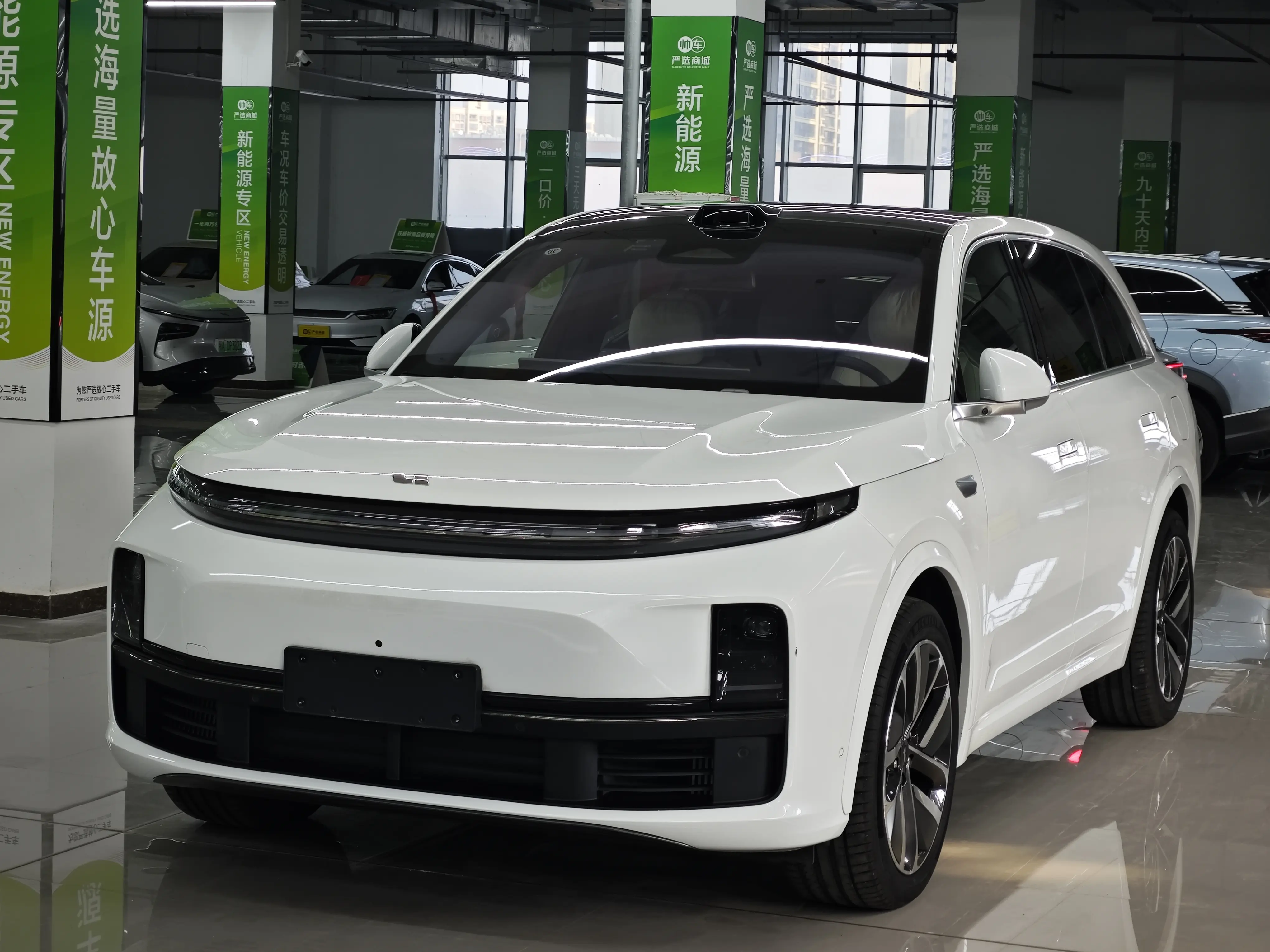 Li L7 (Ideal L7)  из Китая