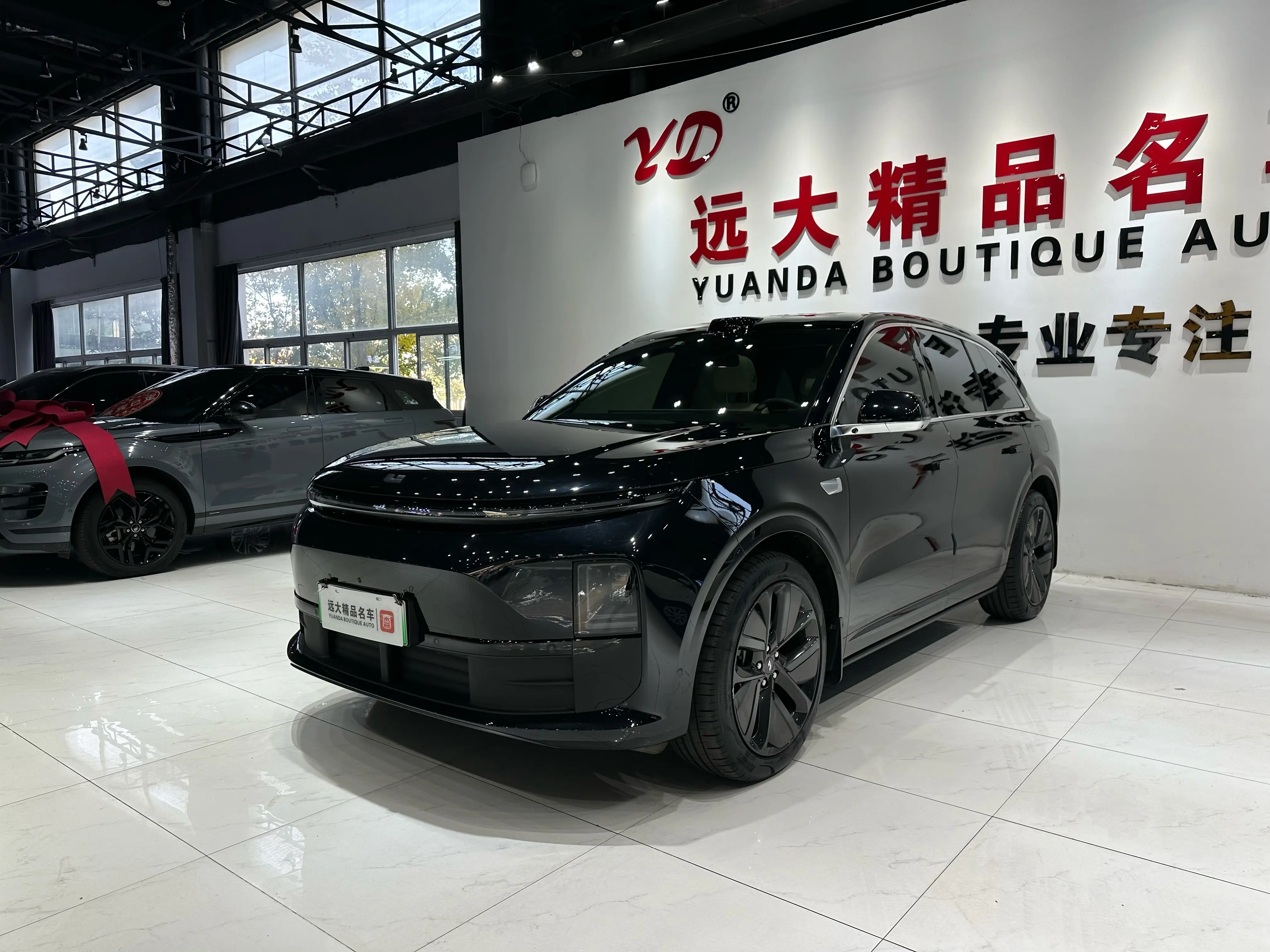 Li L6 (Ideal L6)  из Китая