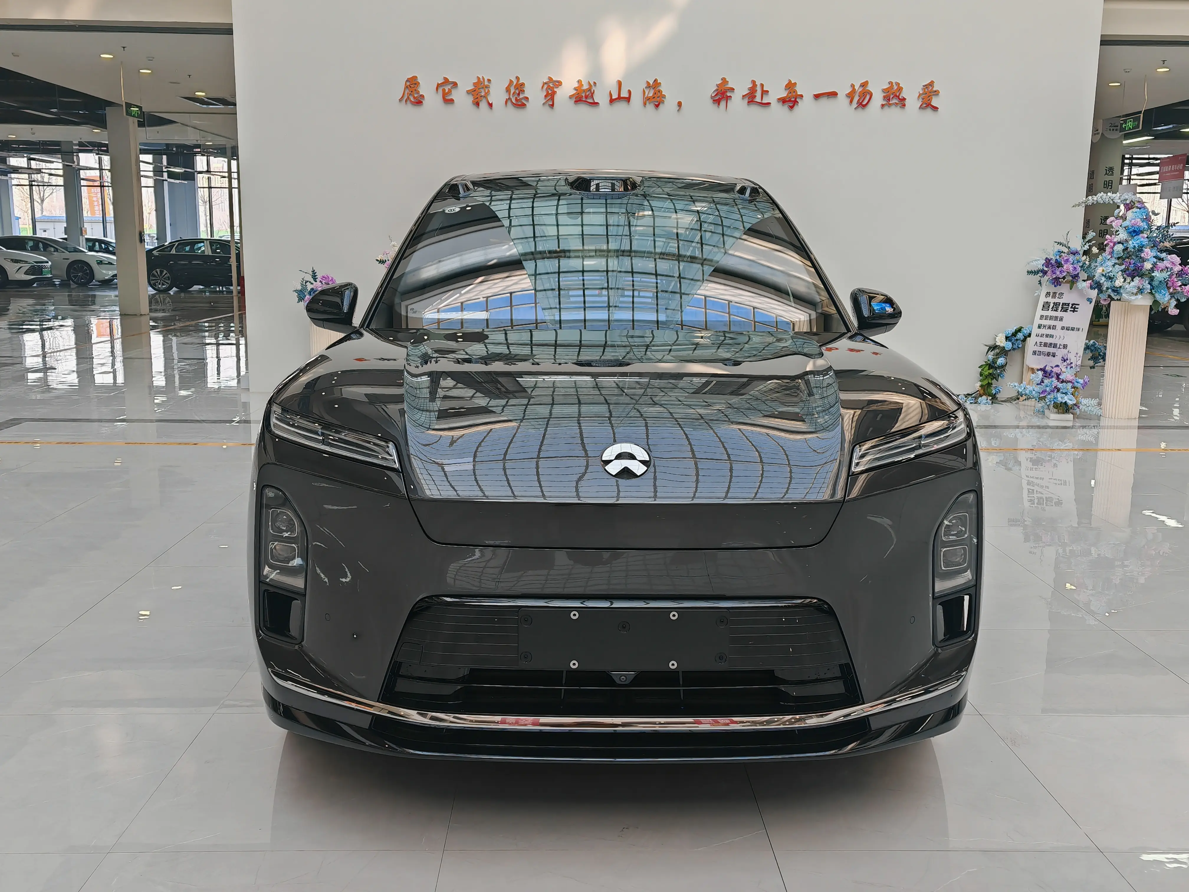 NIO ES8  из Китая