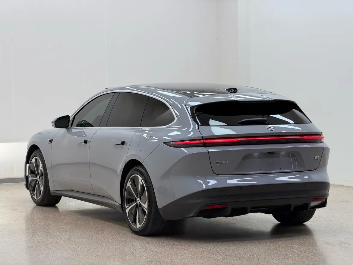 NIO ET5T  из Китая
