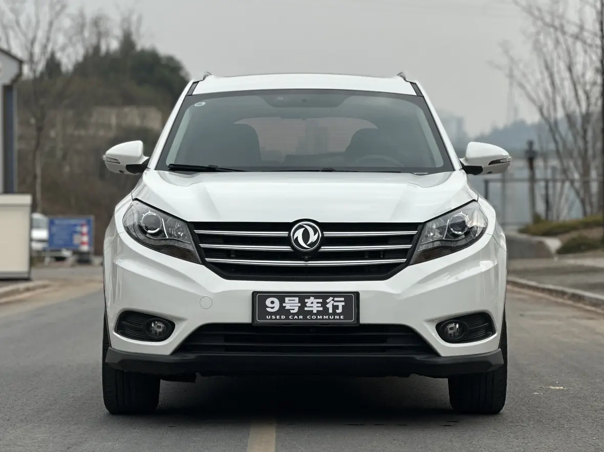 Dongfeng Fengon 580  из Китая