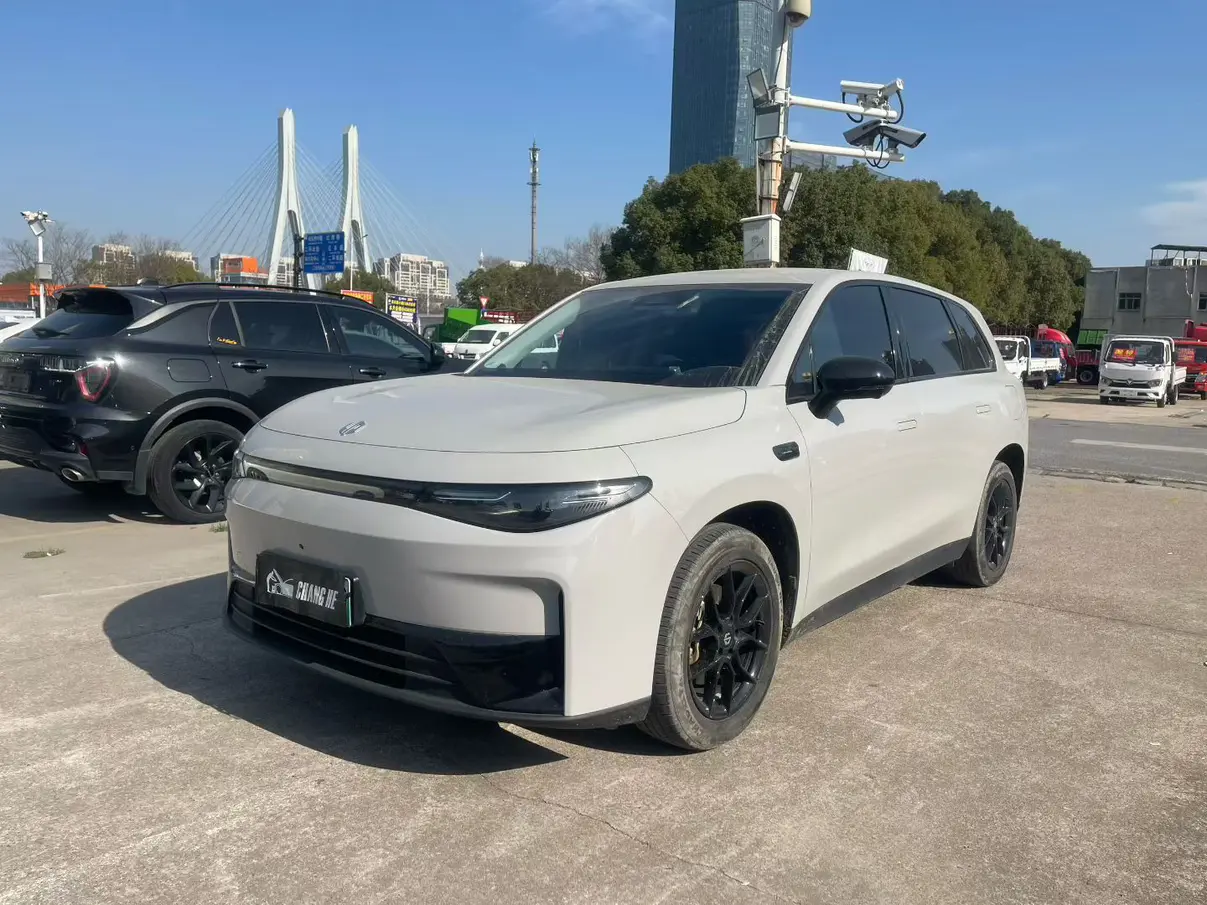 Leapmotor Zero running C10  из Китая