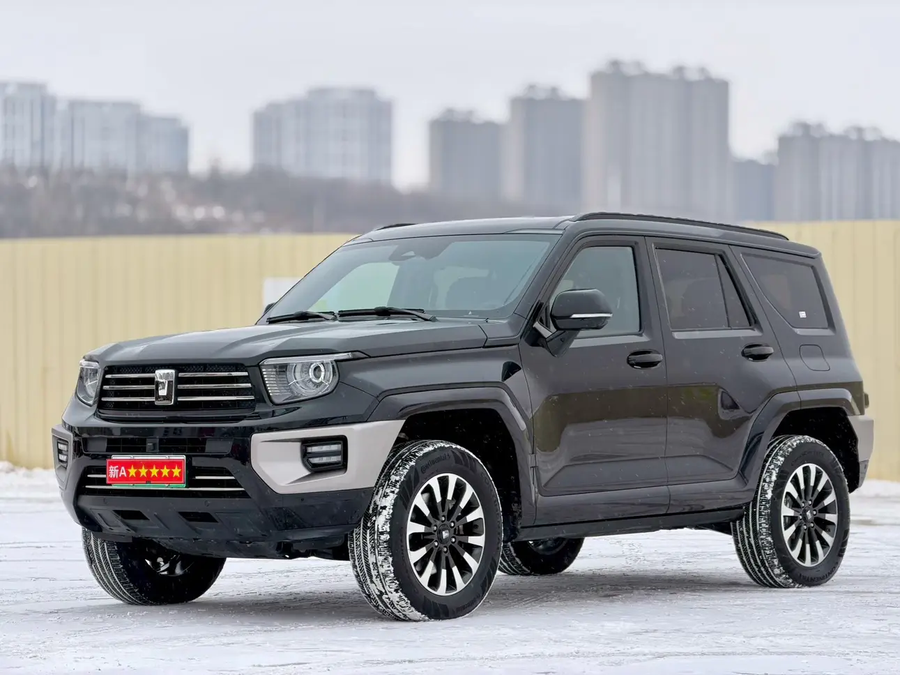 Tank 700 Hi4-T  из Китая