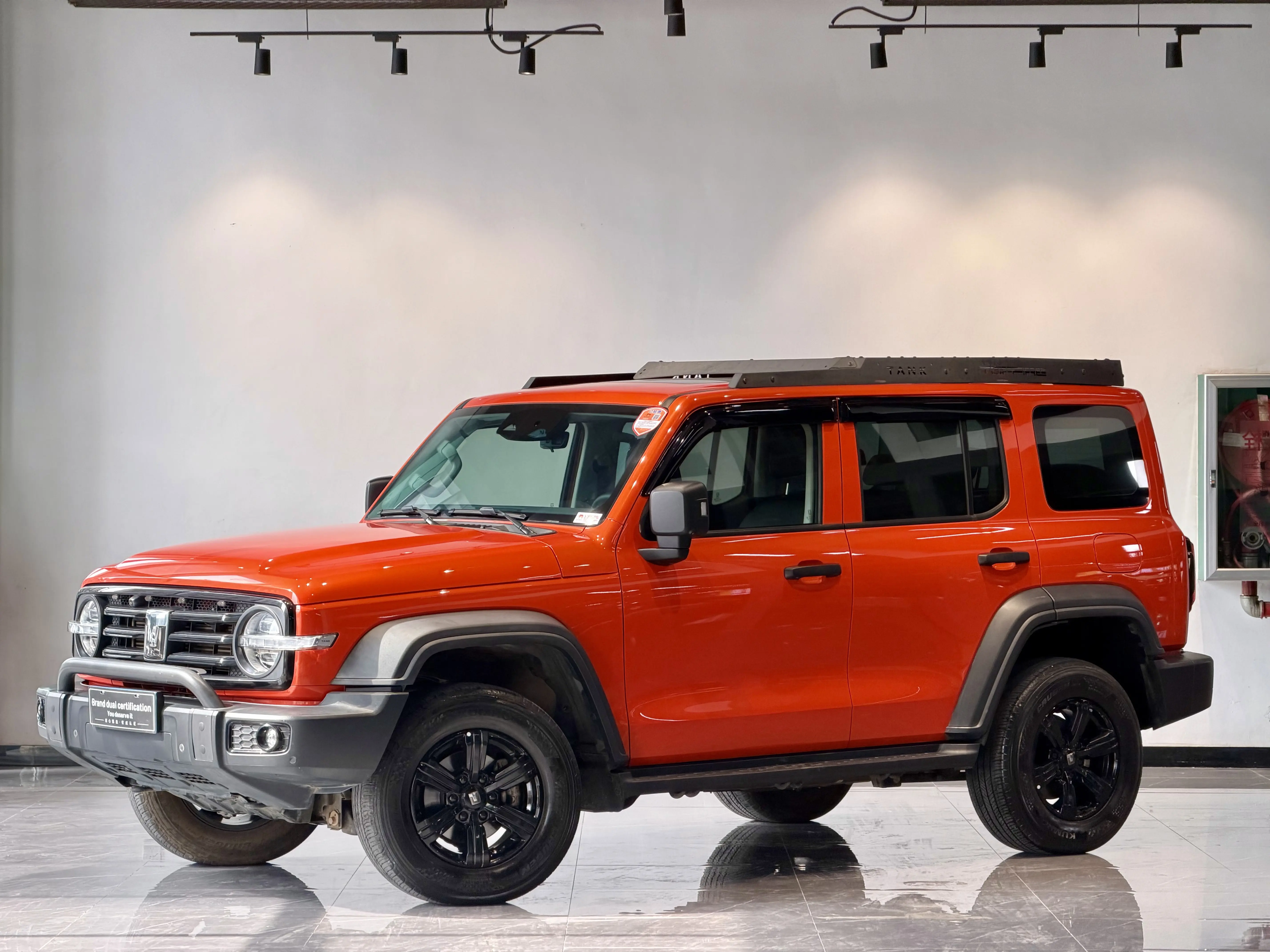 Tank 300  из Китая