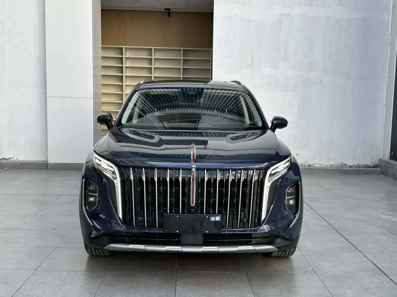 Hongqi HS7  из Китая