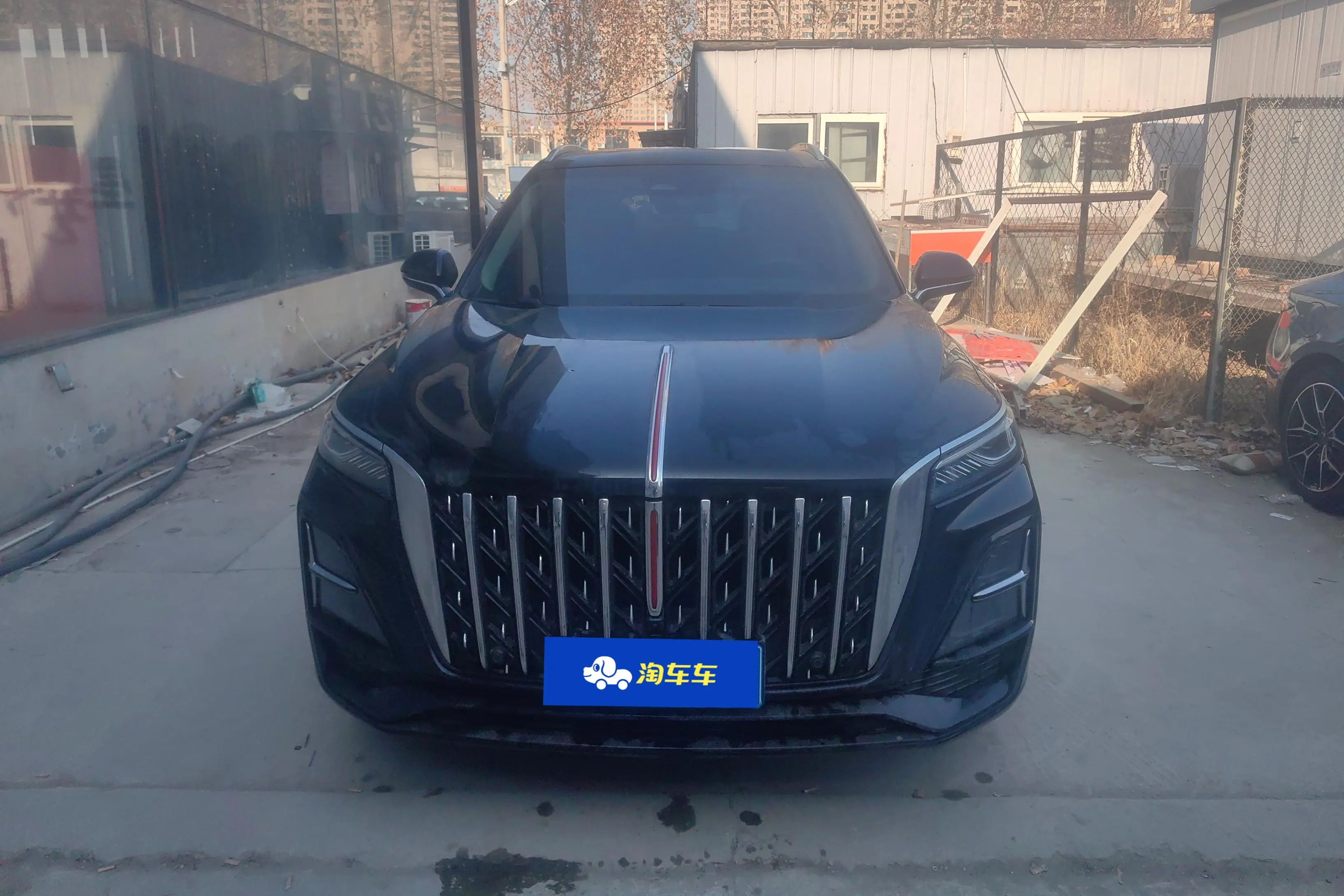 Hongqi HS5  из Китая