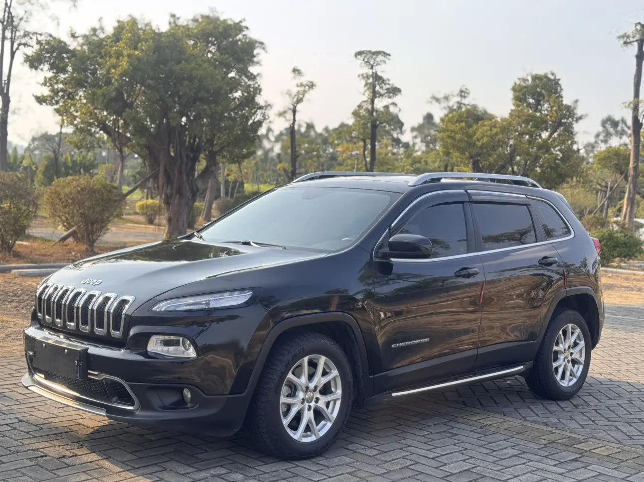Jeep Cherokee  из Китая