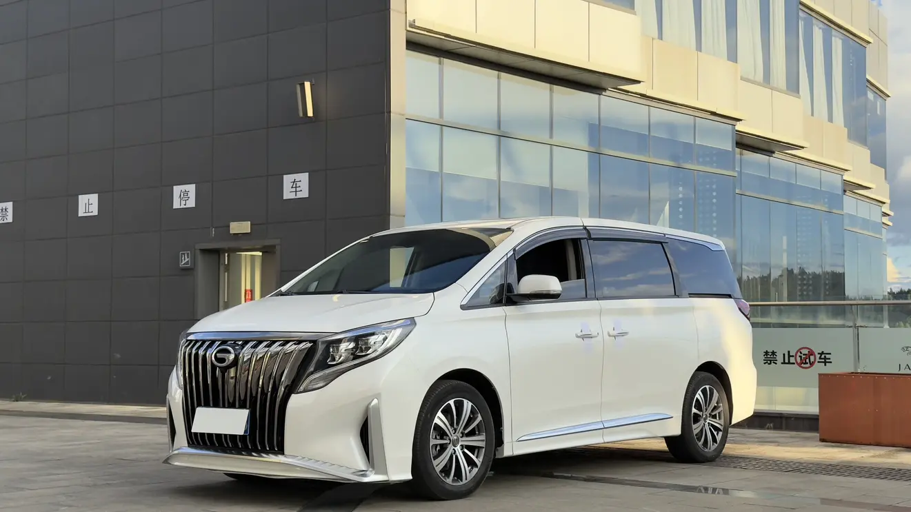 GAC Trumpchi M8  из Китая