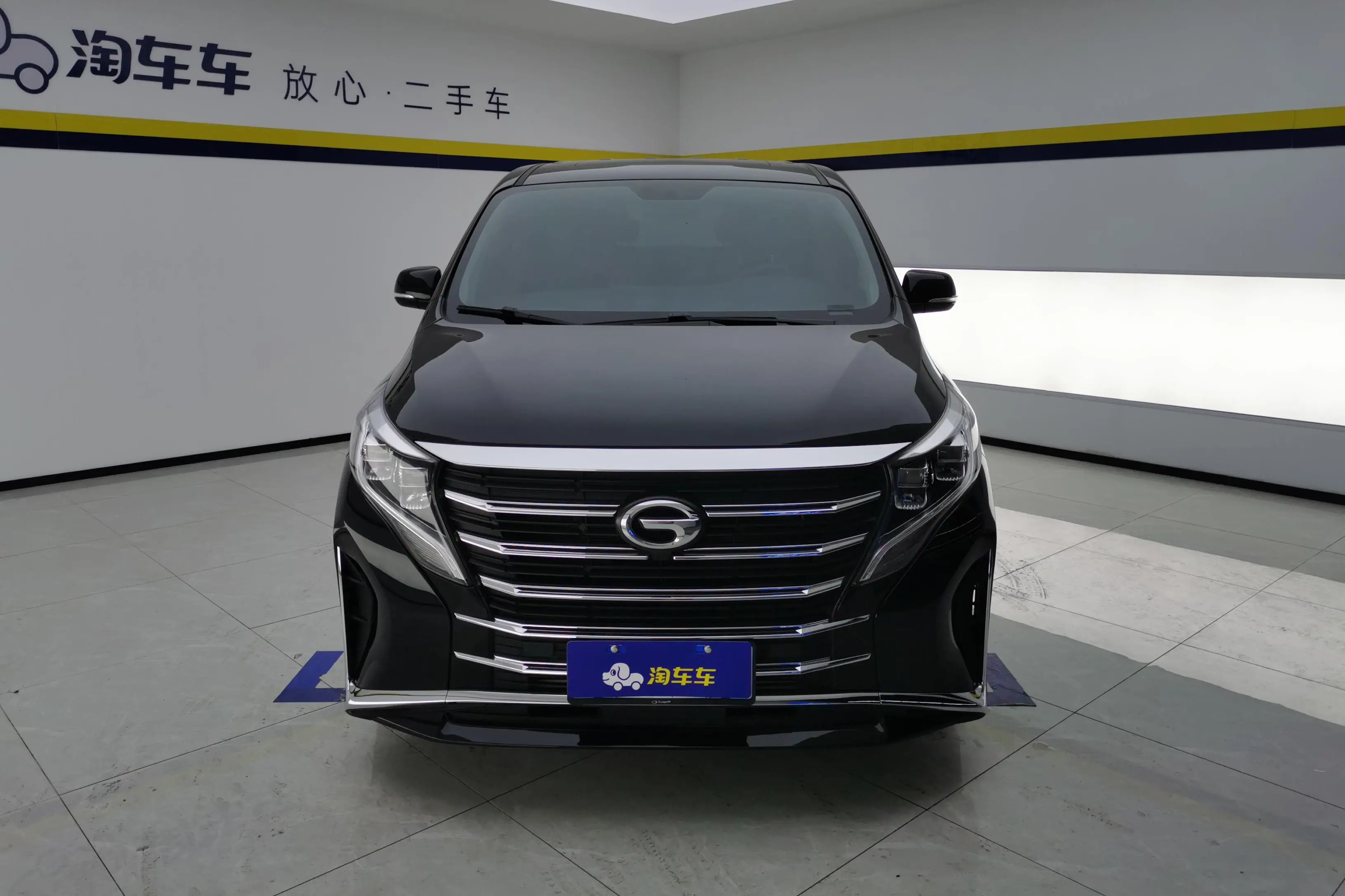 GAC Trumpchi M8  из Китая