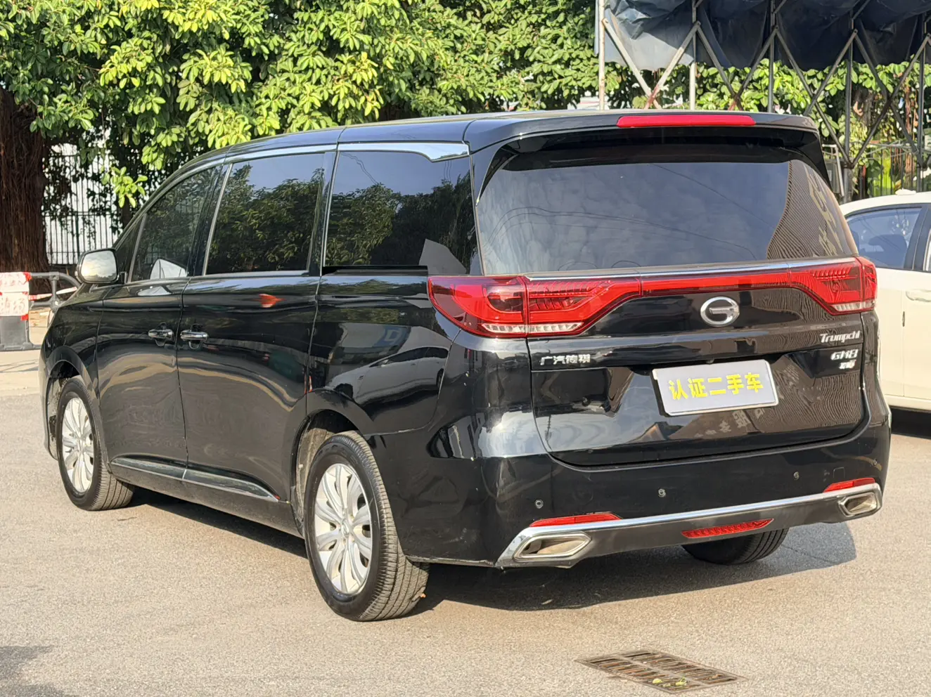 GAC Trumpchi M8  из Китая