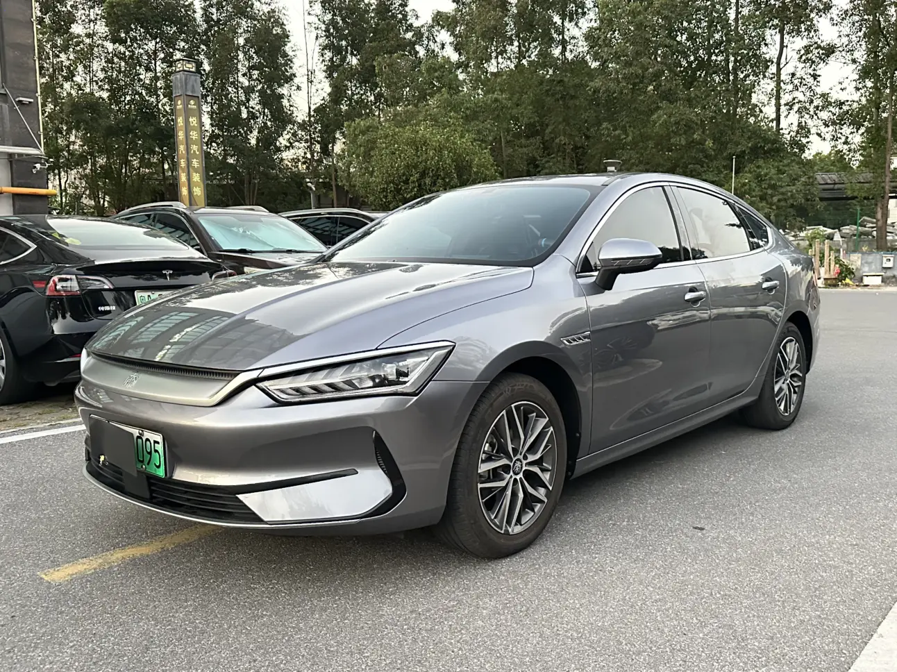 BYD Qin PLUS EV  из Китая