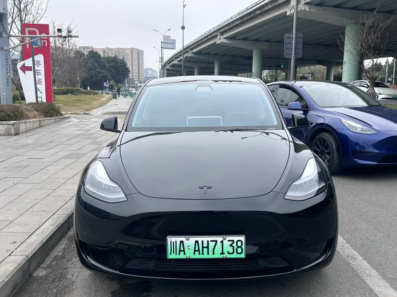 Tesla Model Y  из Китая