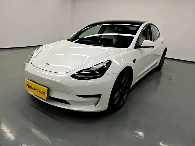 Tesla Model 3  из Китая