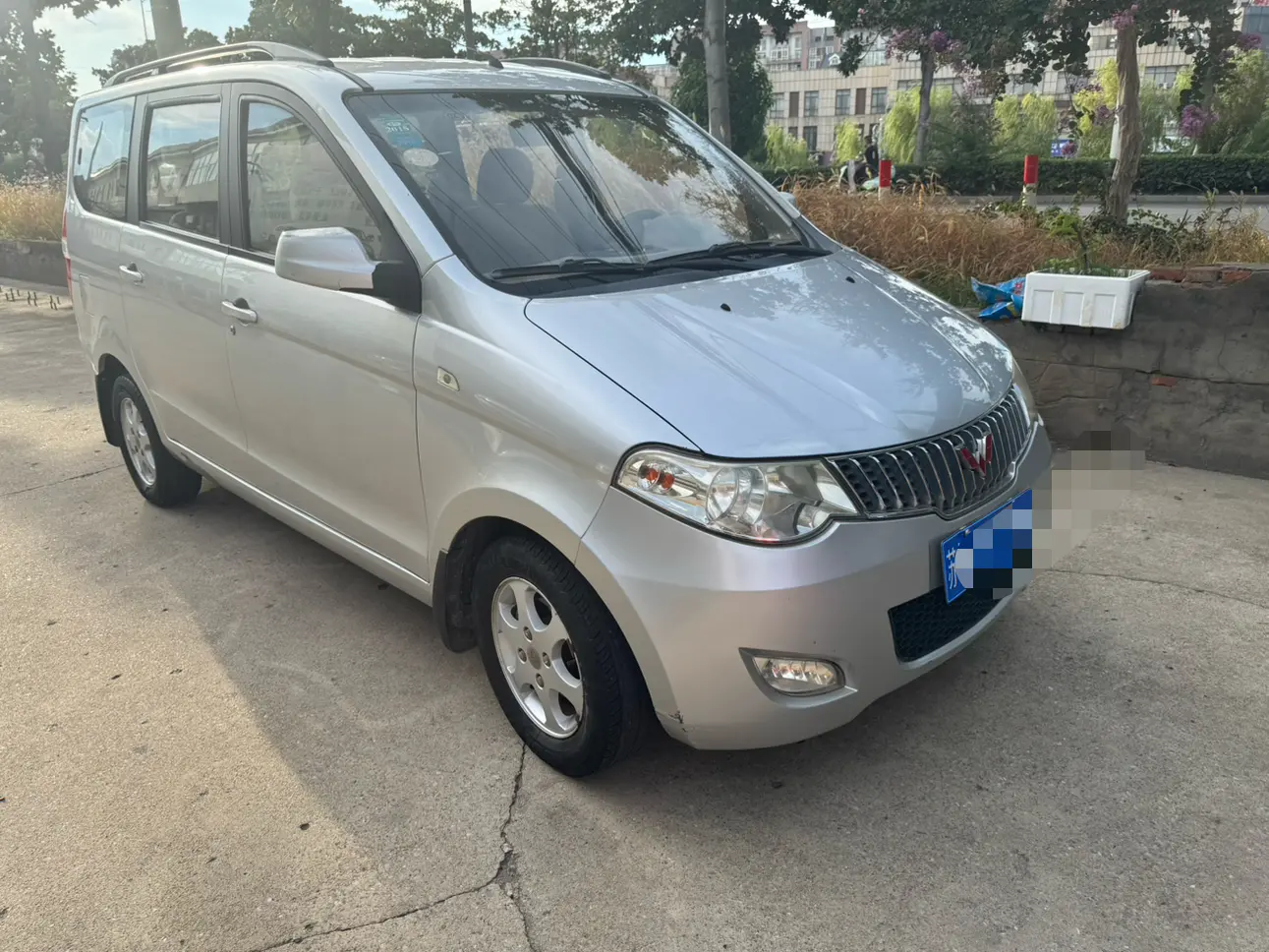 Wuling Hongguang  из Китая