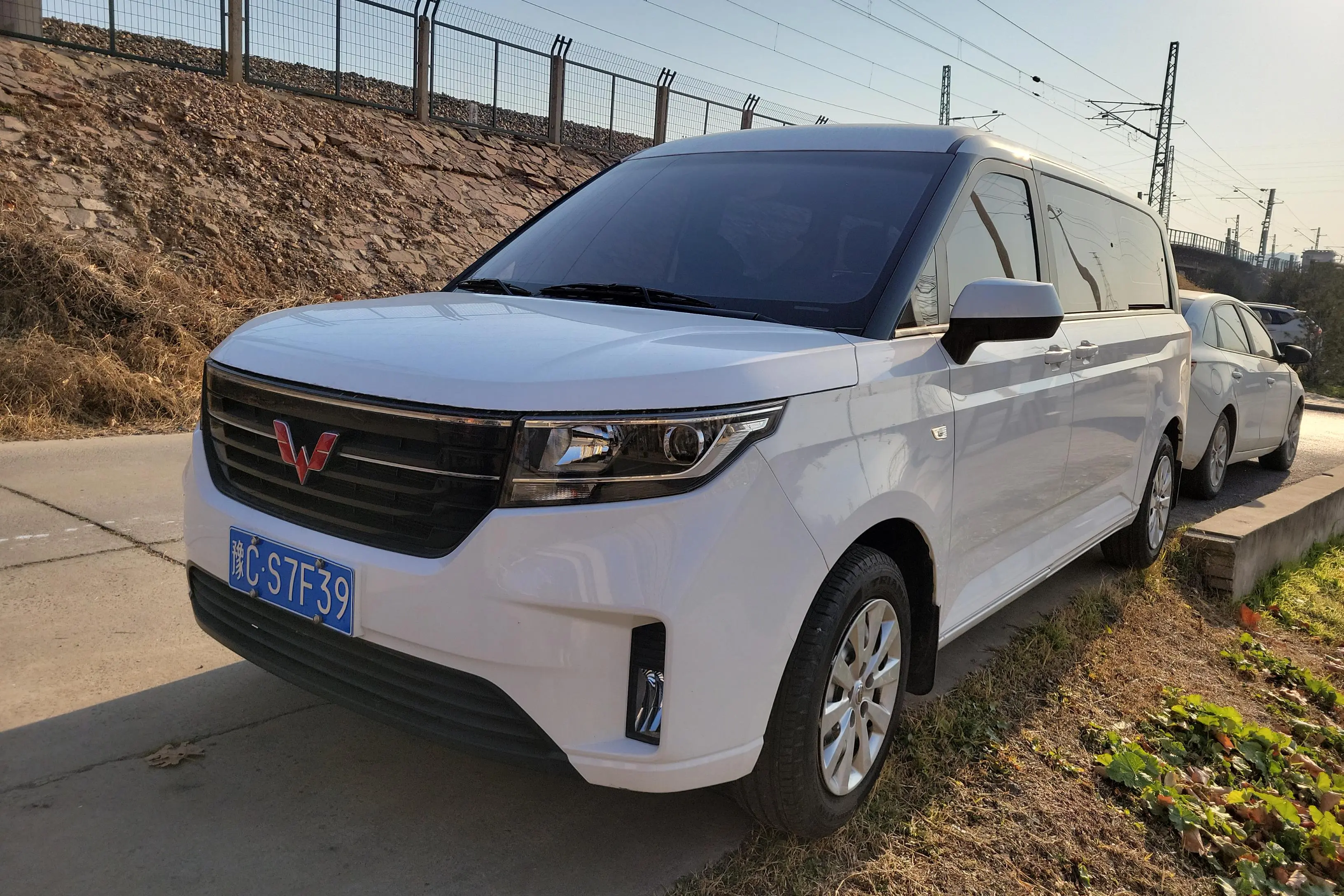 Wuling journey  из Китая