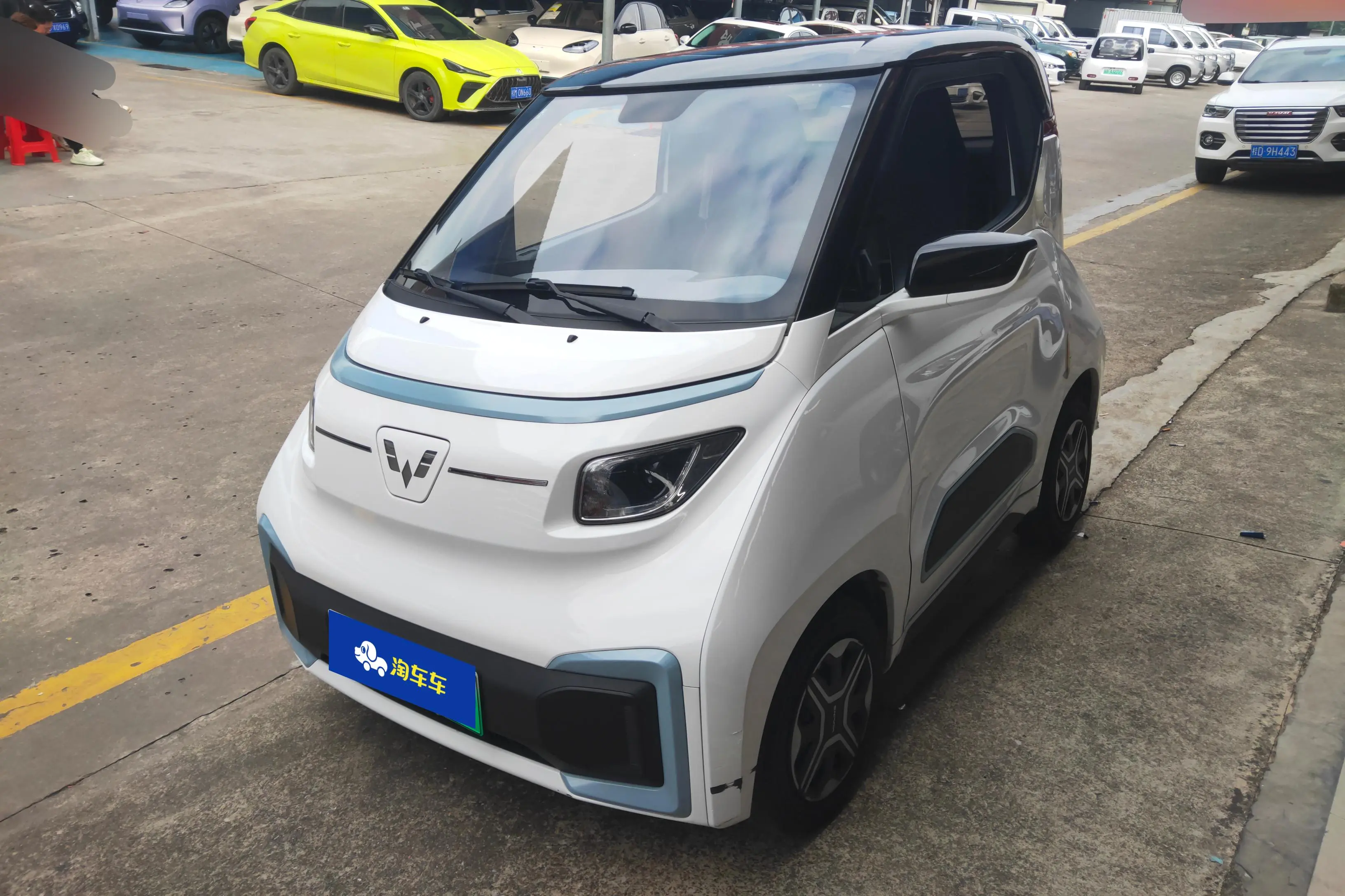 Wuling Nano EV  из Китая