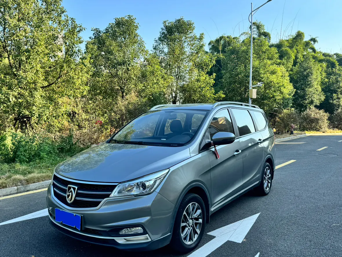 Baojun 730  из Китая