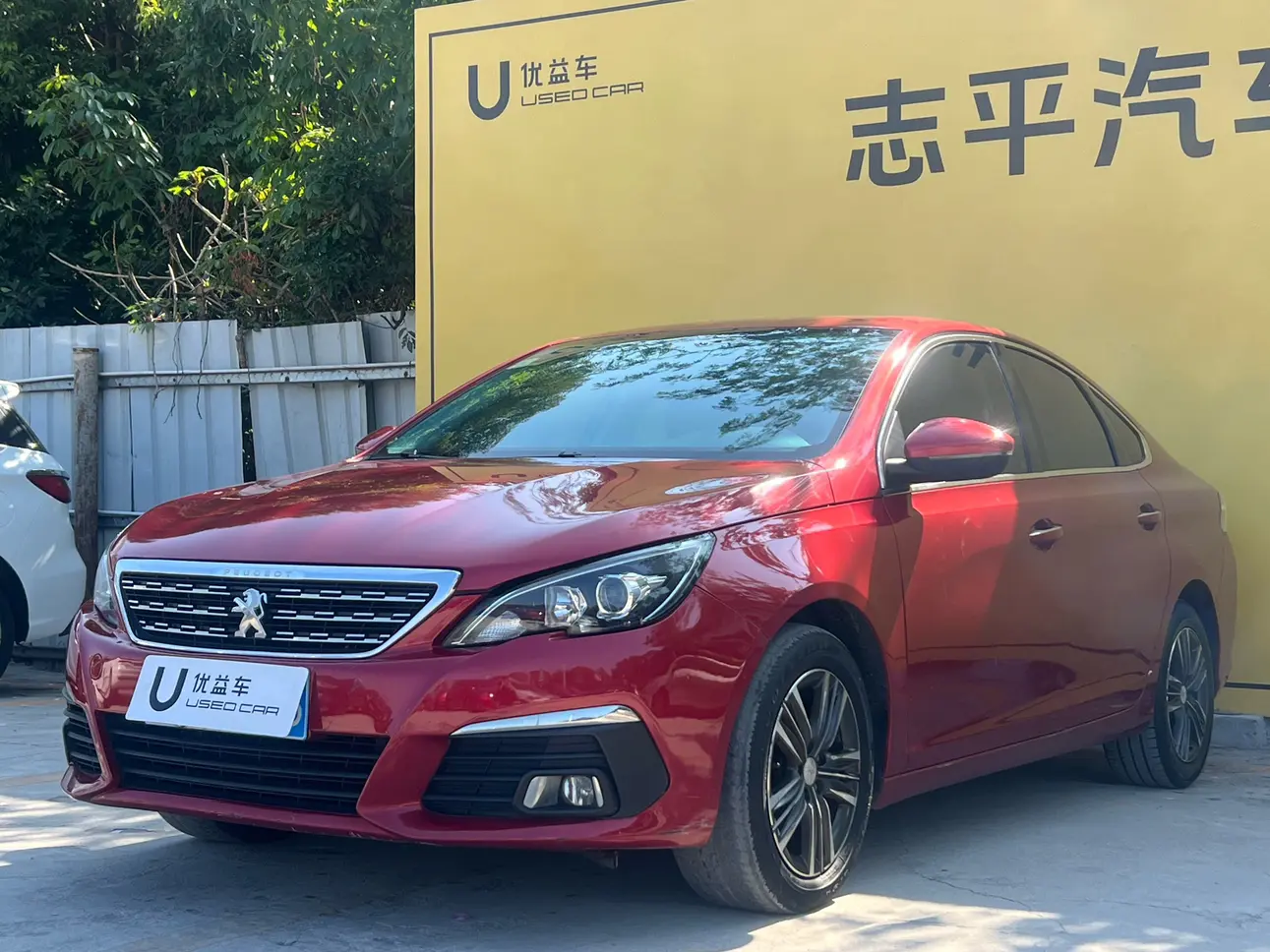 Peugeot 308  из Китая