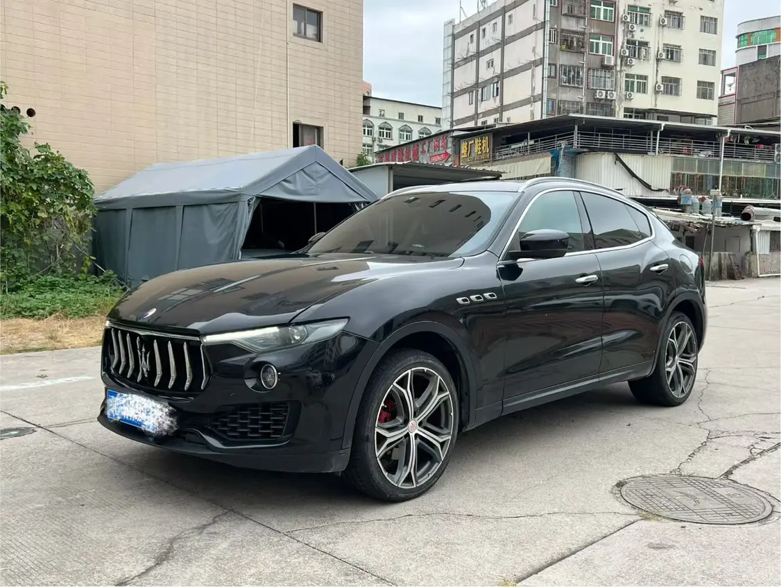 Maserati Levante  из Китая