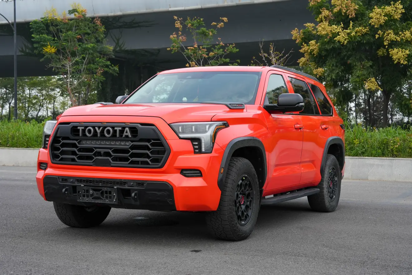 Toyota Sequoia