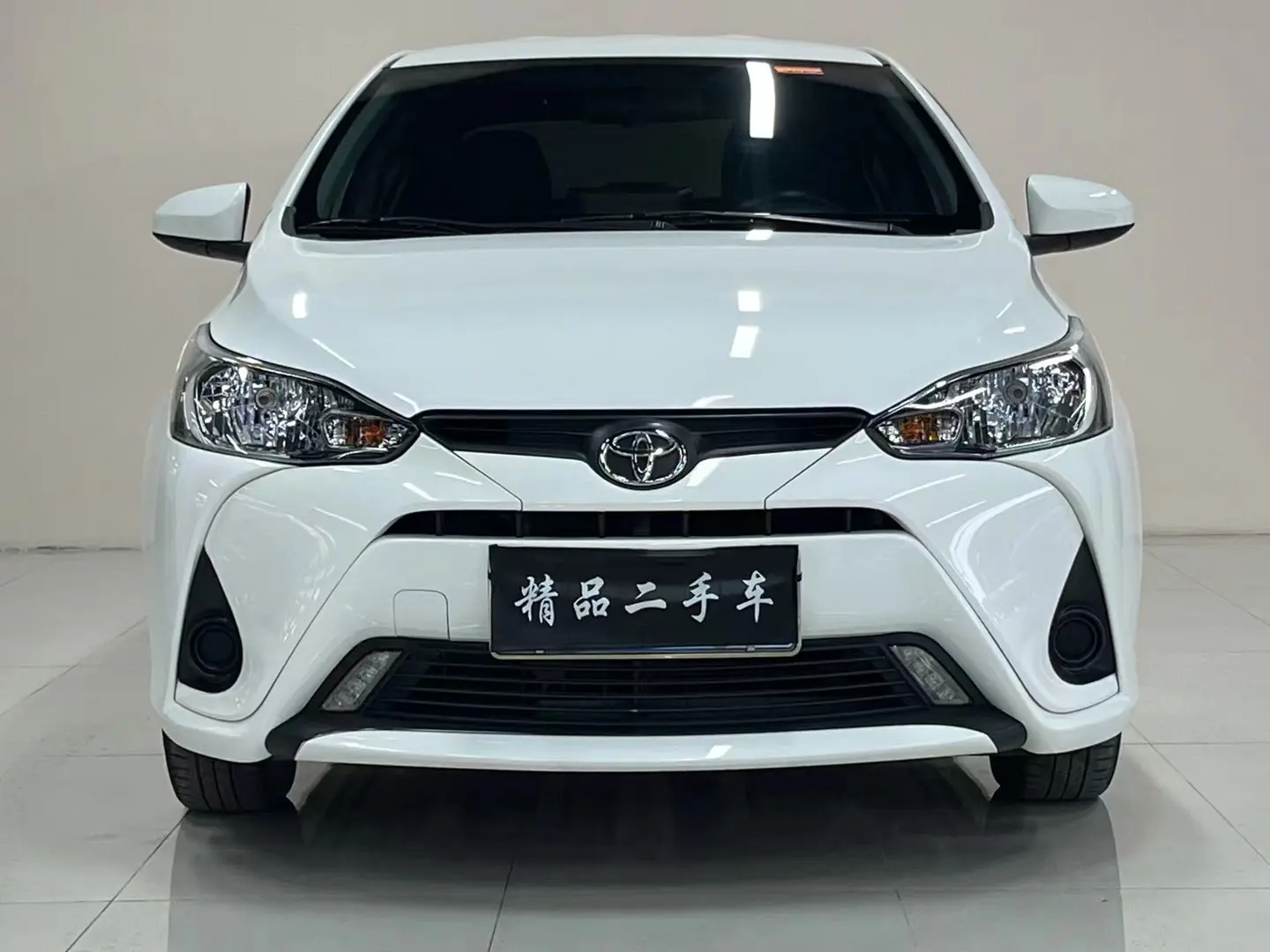 Toyota YARiS L Enjoy  из Китая