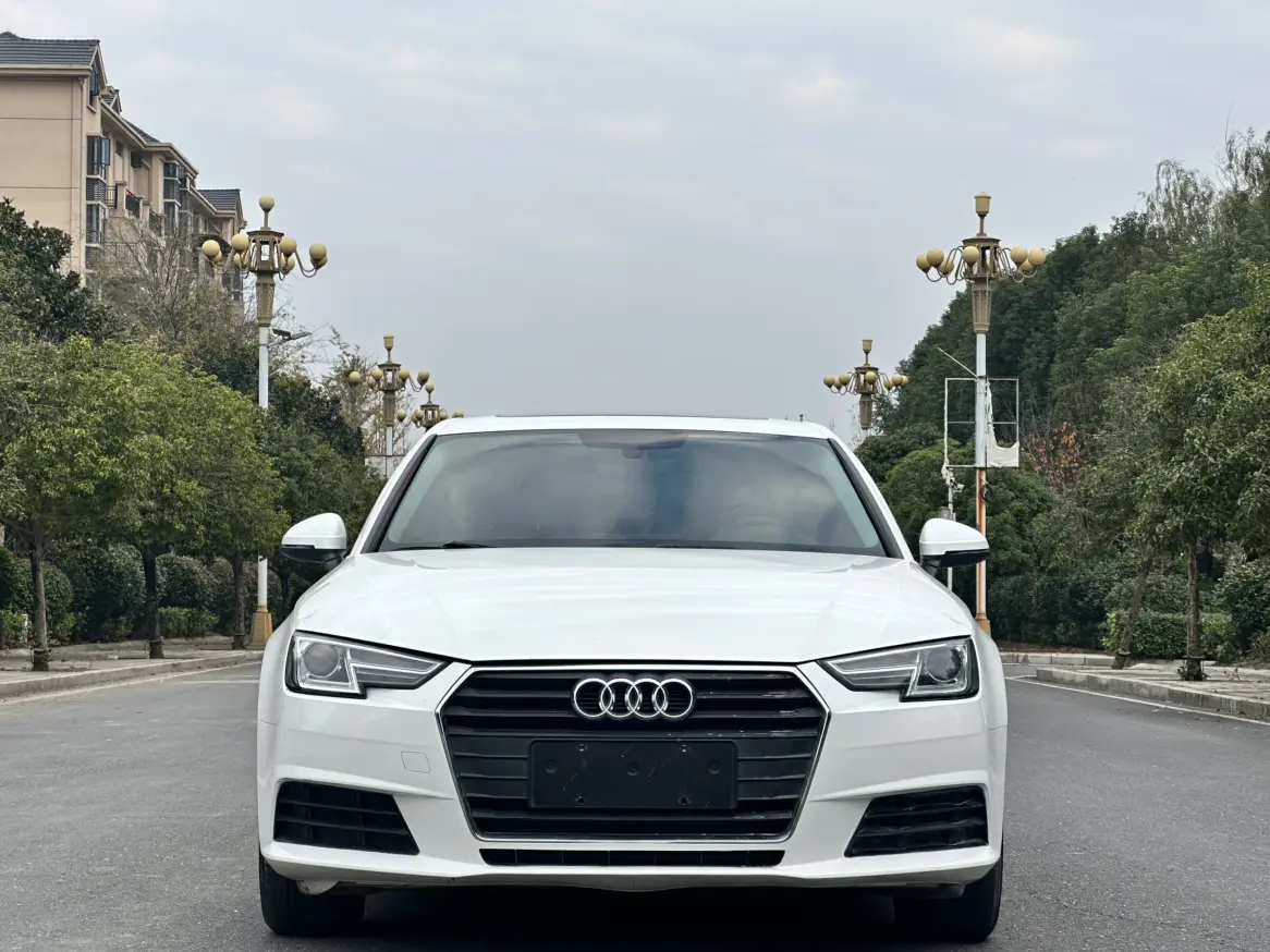 Audi A4L  из Китая