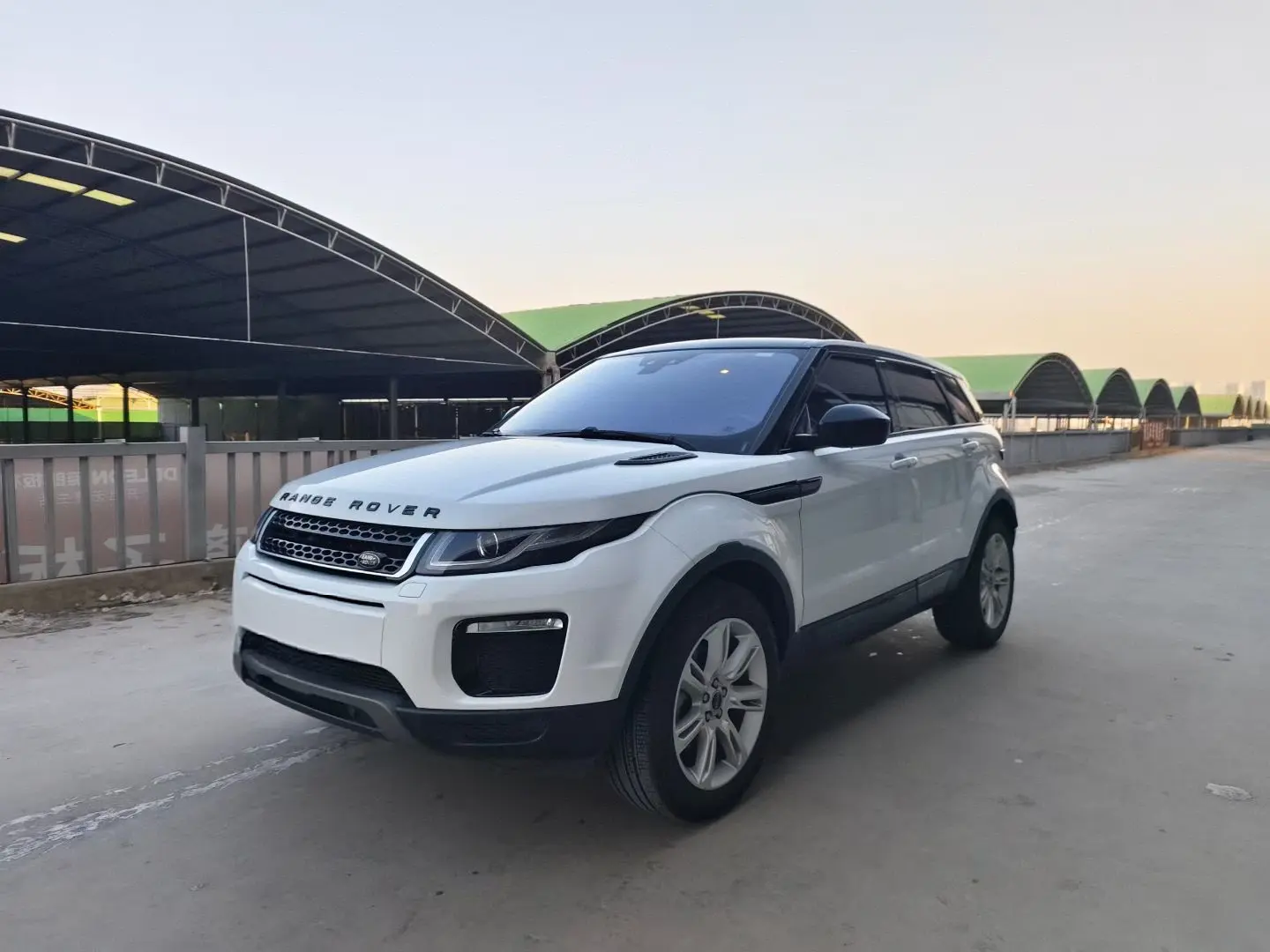 Land Rover Range Rover Evoque  из Китая