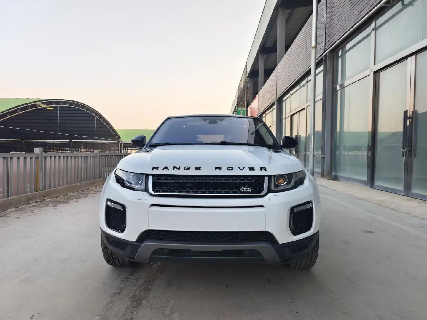 Land Rover Range Rover Evoque  из Китая