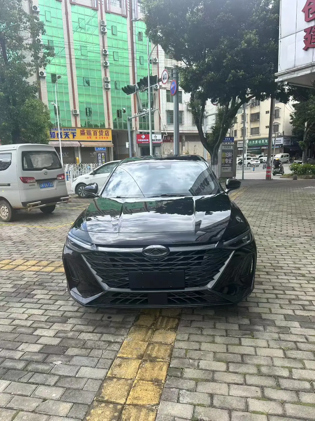 Chery Arrizo 8  из Китая
