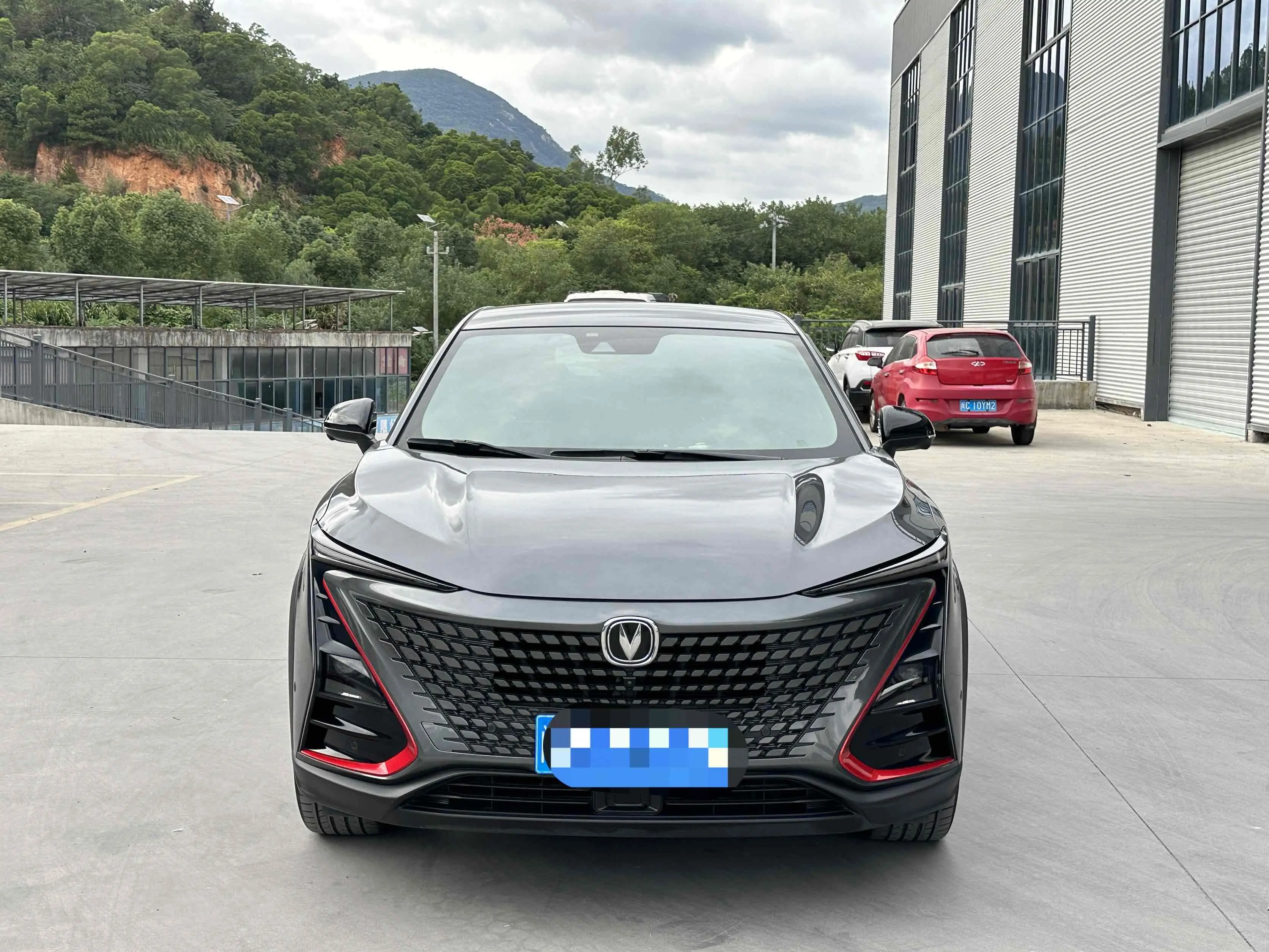 Changan UNI-T  из Китая