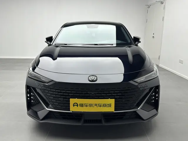 Changan UNI-V  из Китая