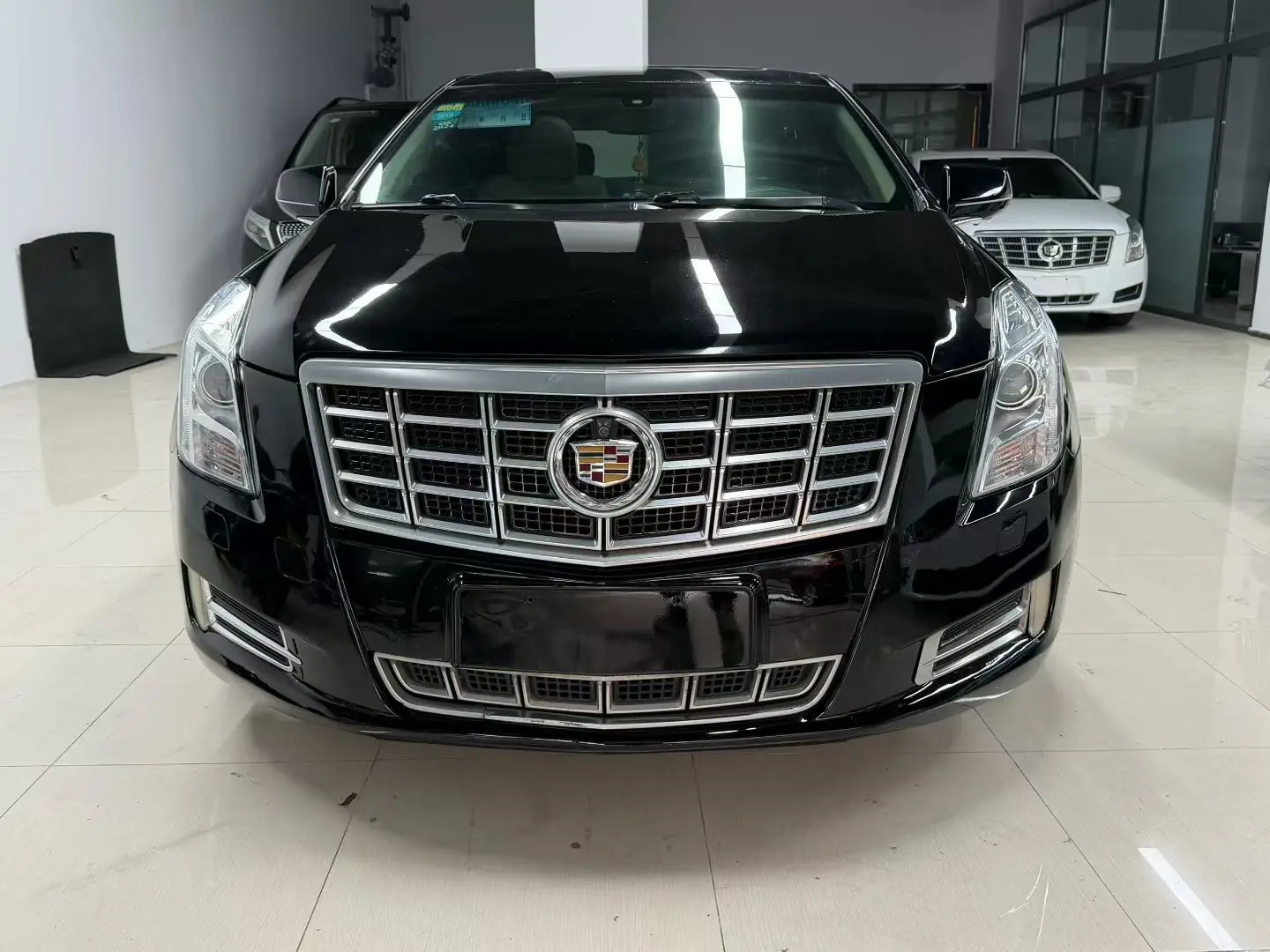 Cadillac XTS  из Китая