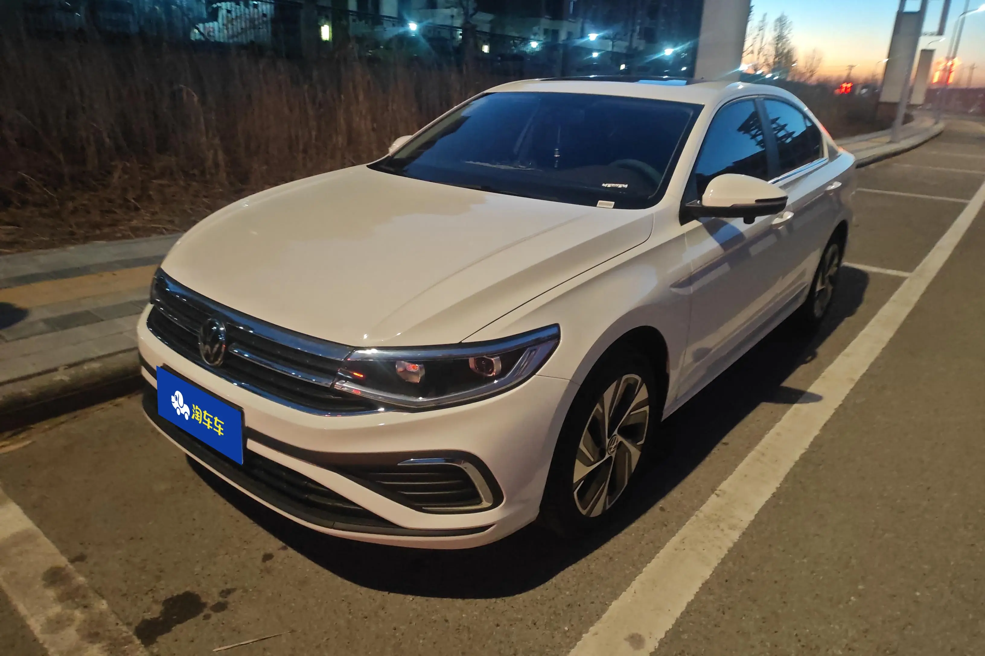 Volkswagen Bora  из Китая