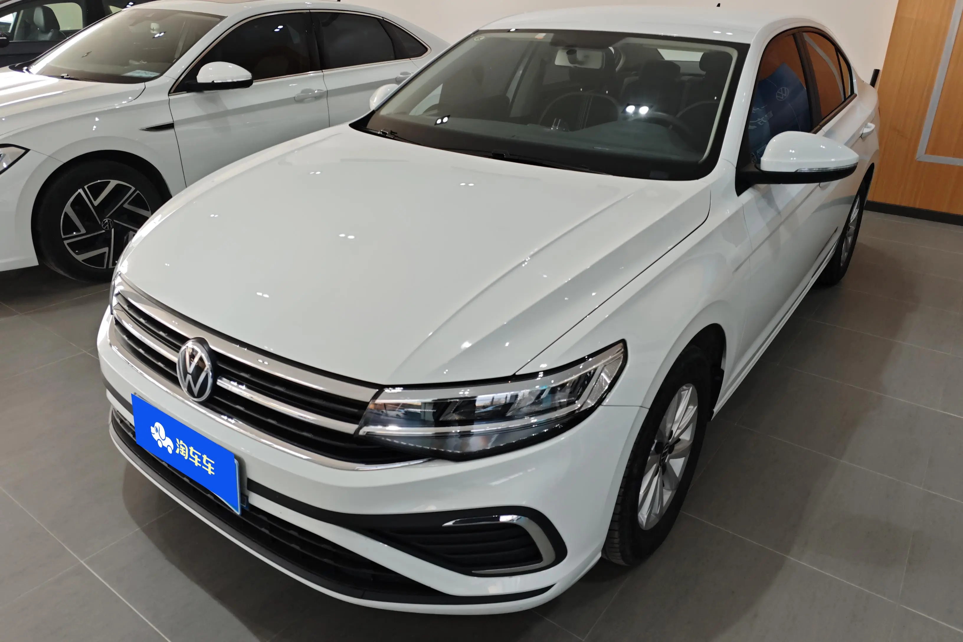 Volkswagen Bora  из Китая