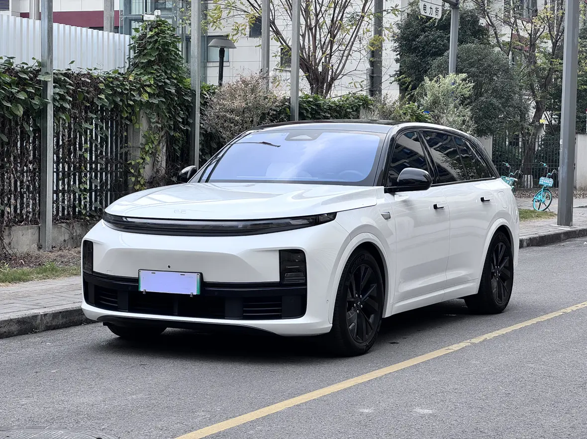 Li L7 (Ideal L7)  из Китая