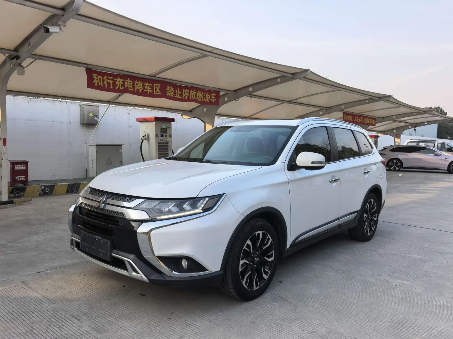 Mitsubishi Outlander  из Китая
