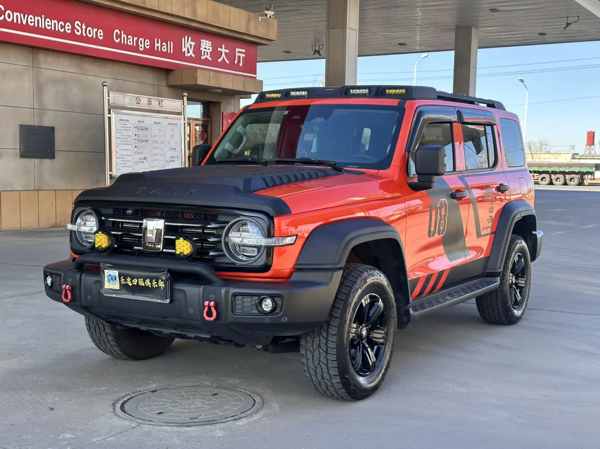 Tank 300  из Китая