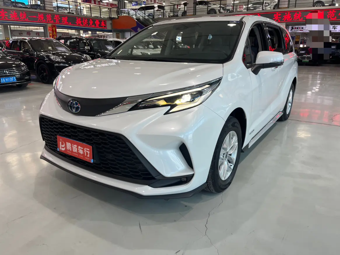 Toyota Granvia  из Китая