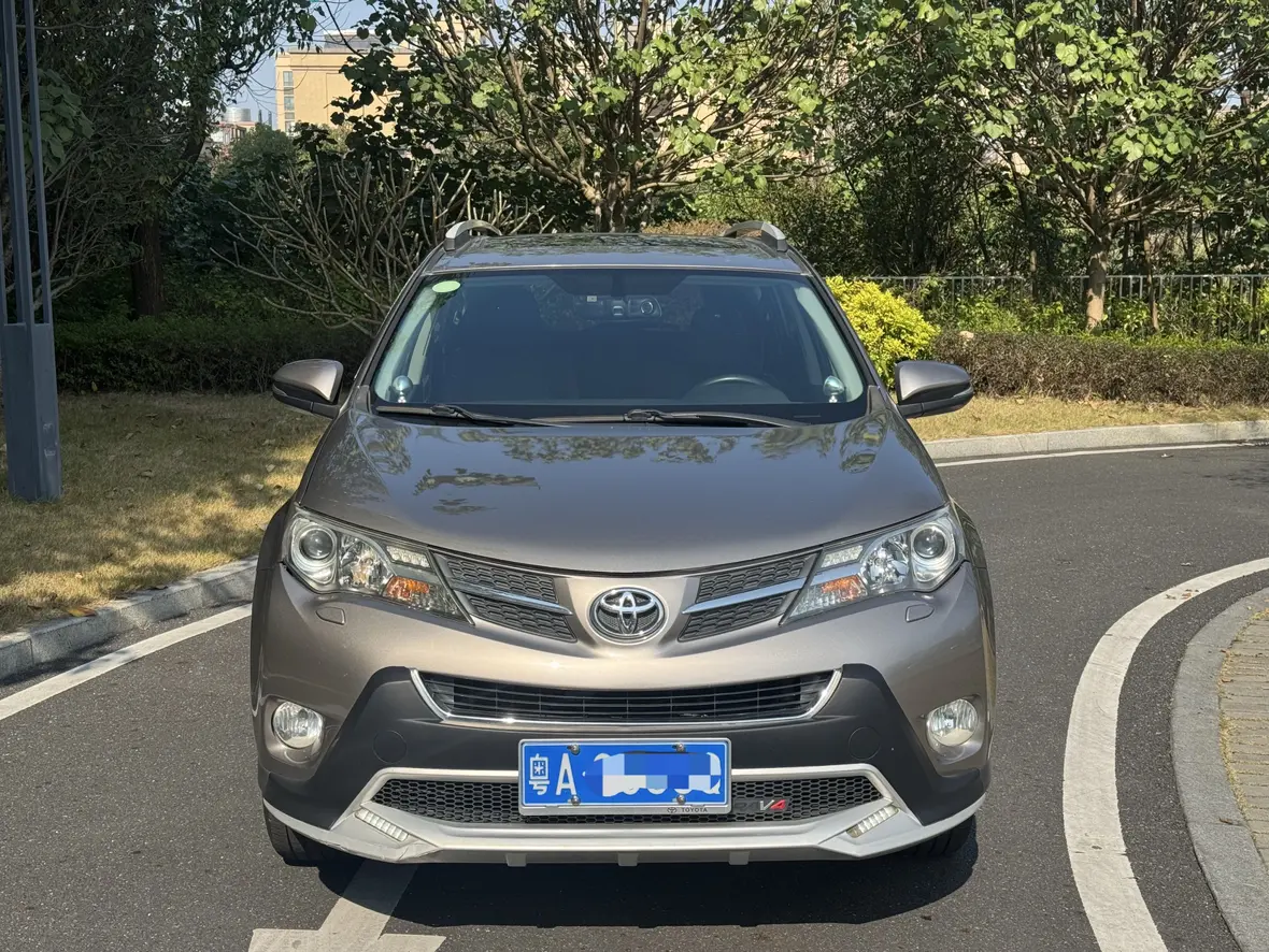 Toyota RAV4  из Китая