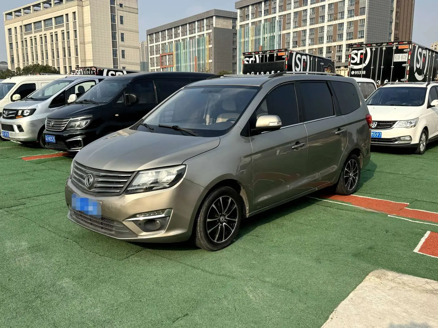 Forthing Fengxing S500  из Китая