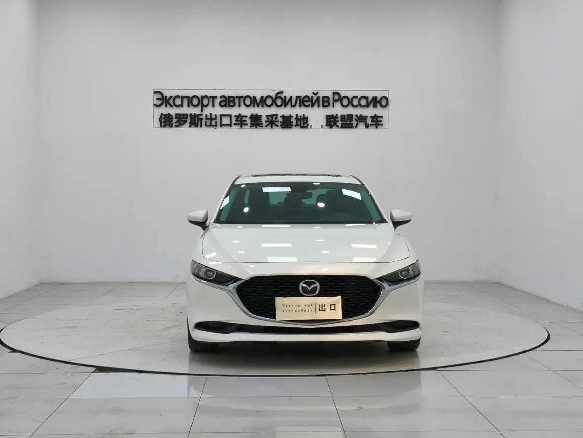 Mazda Axela (Mazda3)  из Китая
