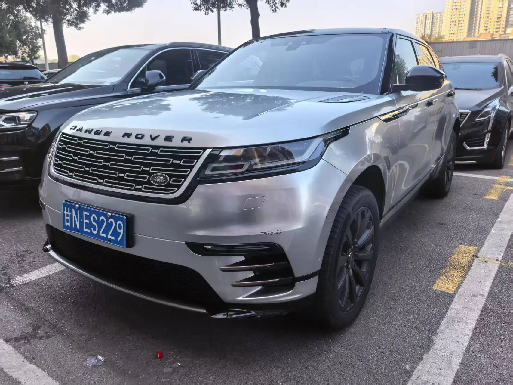 Land Rover Range Rover Velar  из Китая
