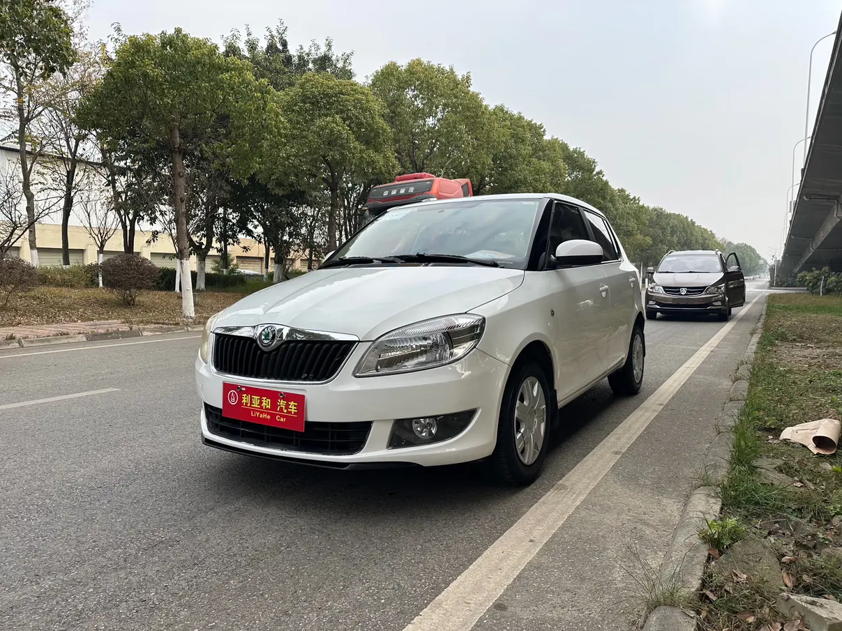 Skoda Jing Rui  из Китая